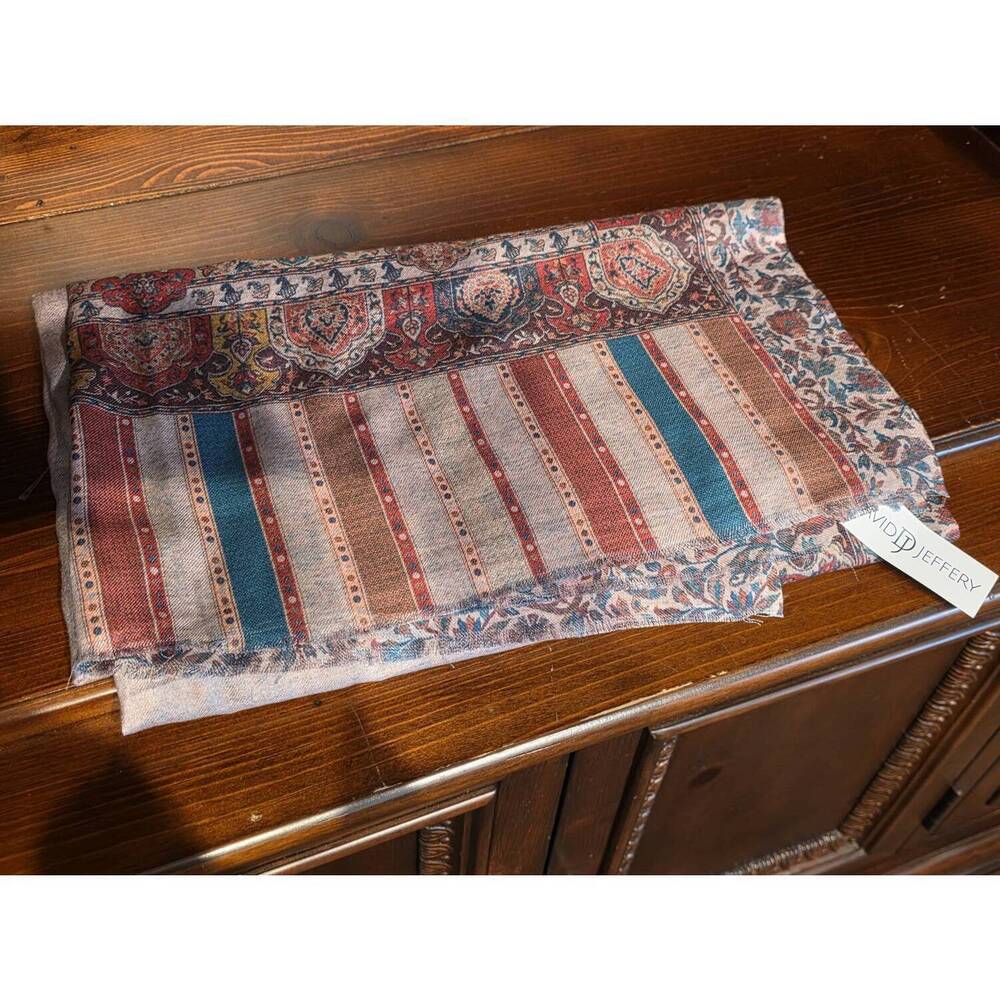 NEW DAVID JEFFERY reversible modal scarf in paisley taupe